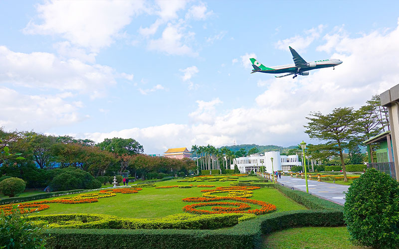 Getting from the airport to Taipei